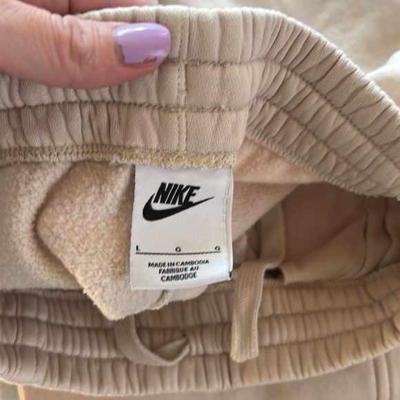 Nike Sweats - Picture 6 of 6